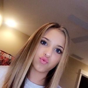 Meet your Posher, Marissa